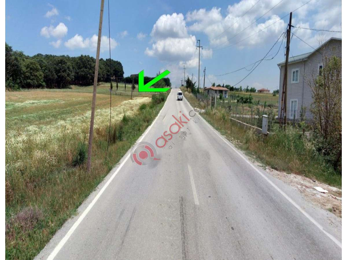 çatalca Akalan Köyünde Asfalt Ana Yola Cephe Satılık  Tarla