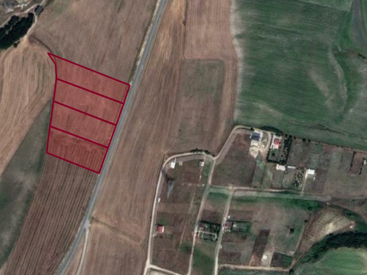 Silivri Kurfallı Köye Yakın Yol Cepheli Satılık Tarla
