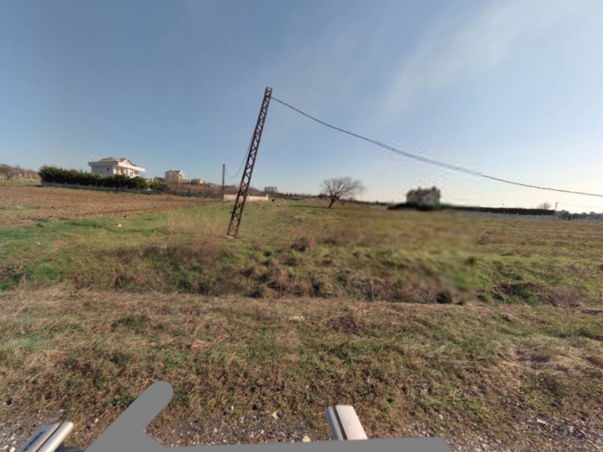 Büyükçekmece Celaliye Mah 2.300 m2 Villa İmarlı Arsa - Büyük 1