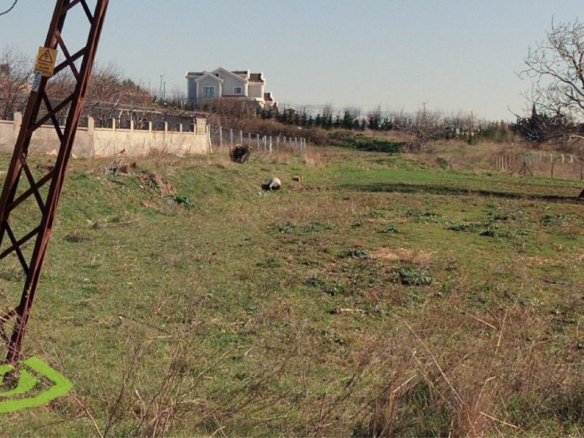 Büyükçekmece Celaliye Mah 2.300 m2 Villa İmarlı Arsa - Büyük 4