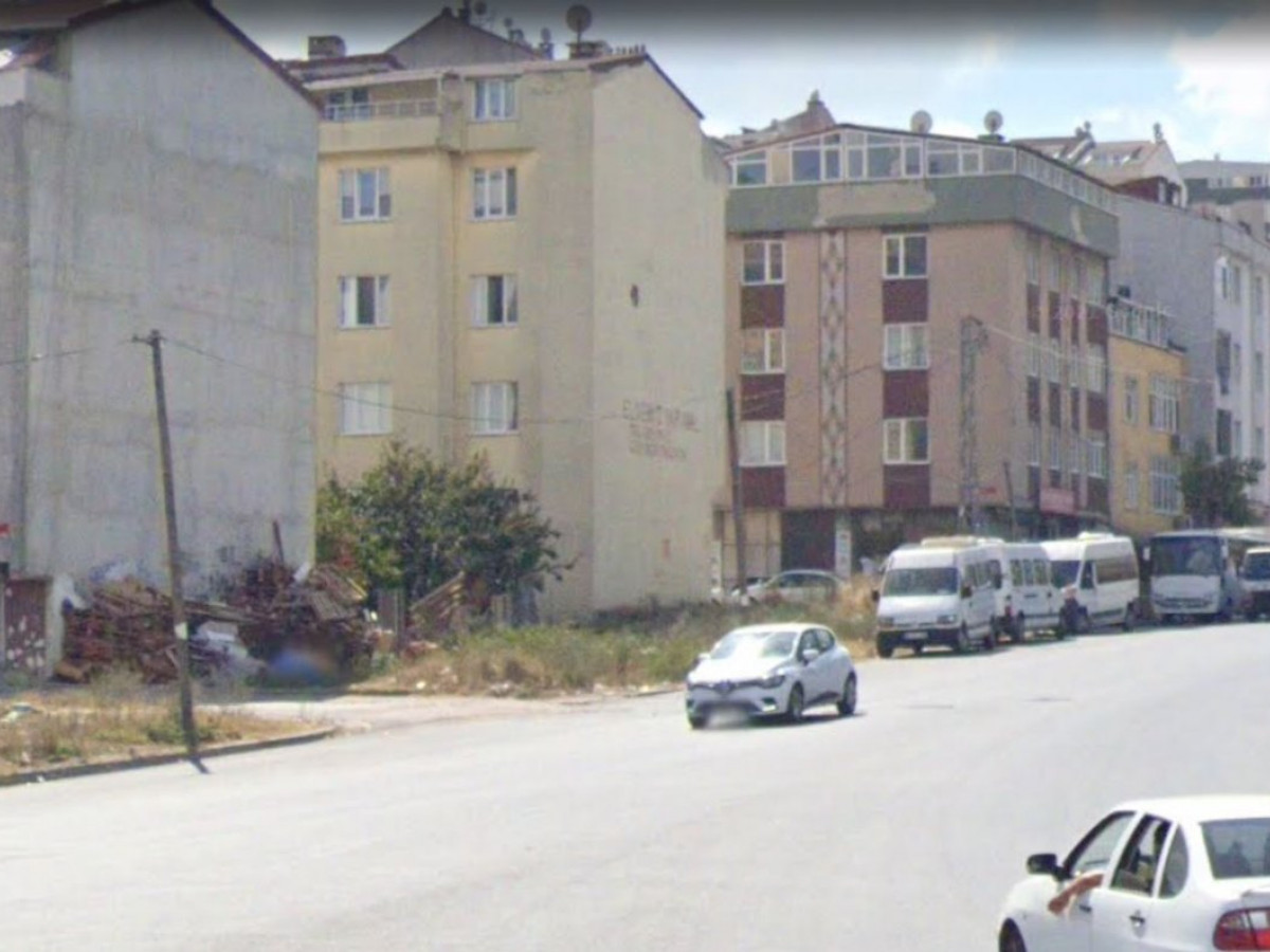 Kıra&ccedil;ta Ticari+Konut Satılık Arsa - Büyük 1