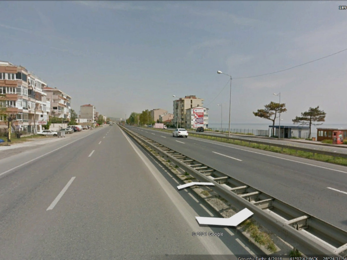 B&uuml;y&uuml;k&ccedil;ekmece'de Denize Yakın Satılık Veya Kat Karşılığı Arsa