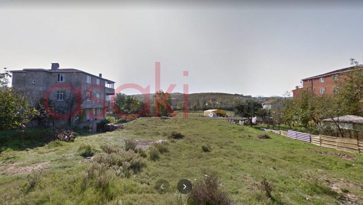 Arnavutköyde 3 Kat İmarlı Arsa