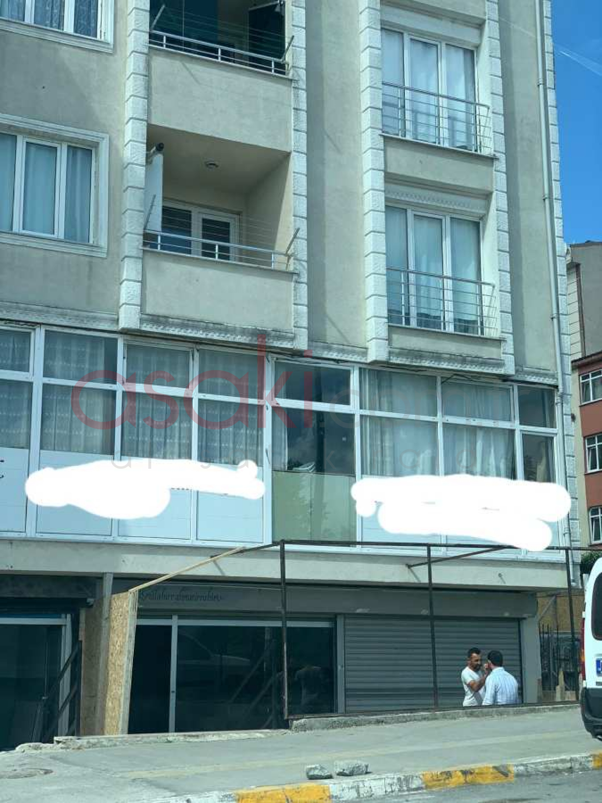 Esenyurt Ardıçlıda 200 m² Satılık Dükkan