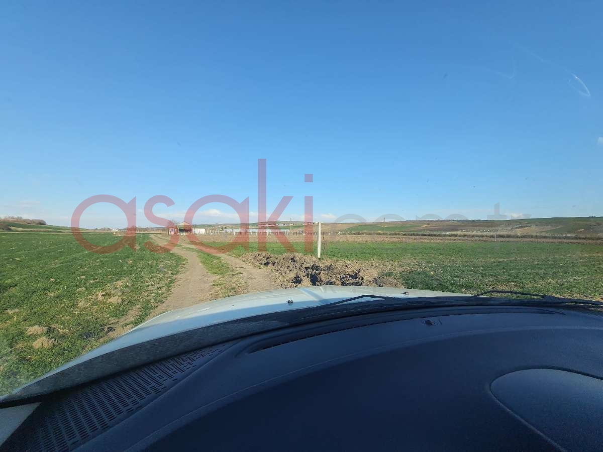 Silivri Değirmenköy'de Tek Tapu Satılık Tarla - Büyük 4