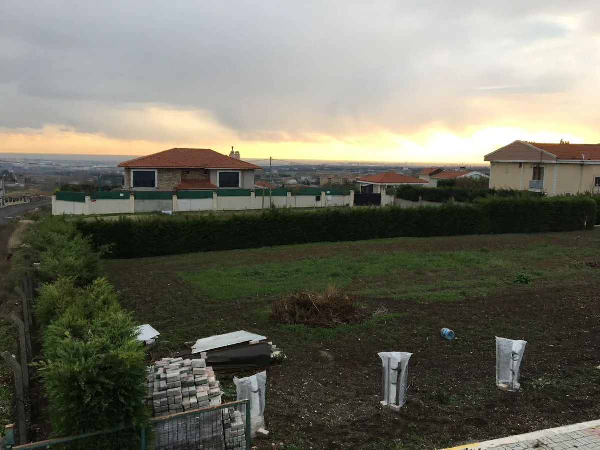 Silivri Ortak&ouml;yde Satılık Villa İmarlı Arsa - Büyük 10