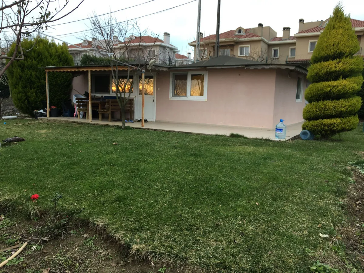 Silivri Ortak&ouml;yde Satılık Villa İmarlı Arsa - Büyük 12