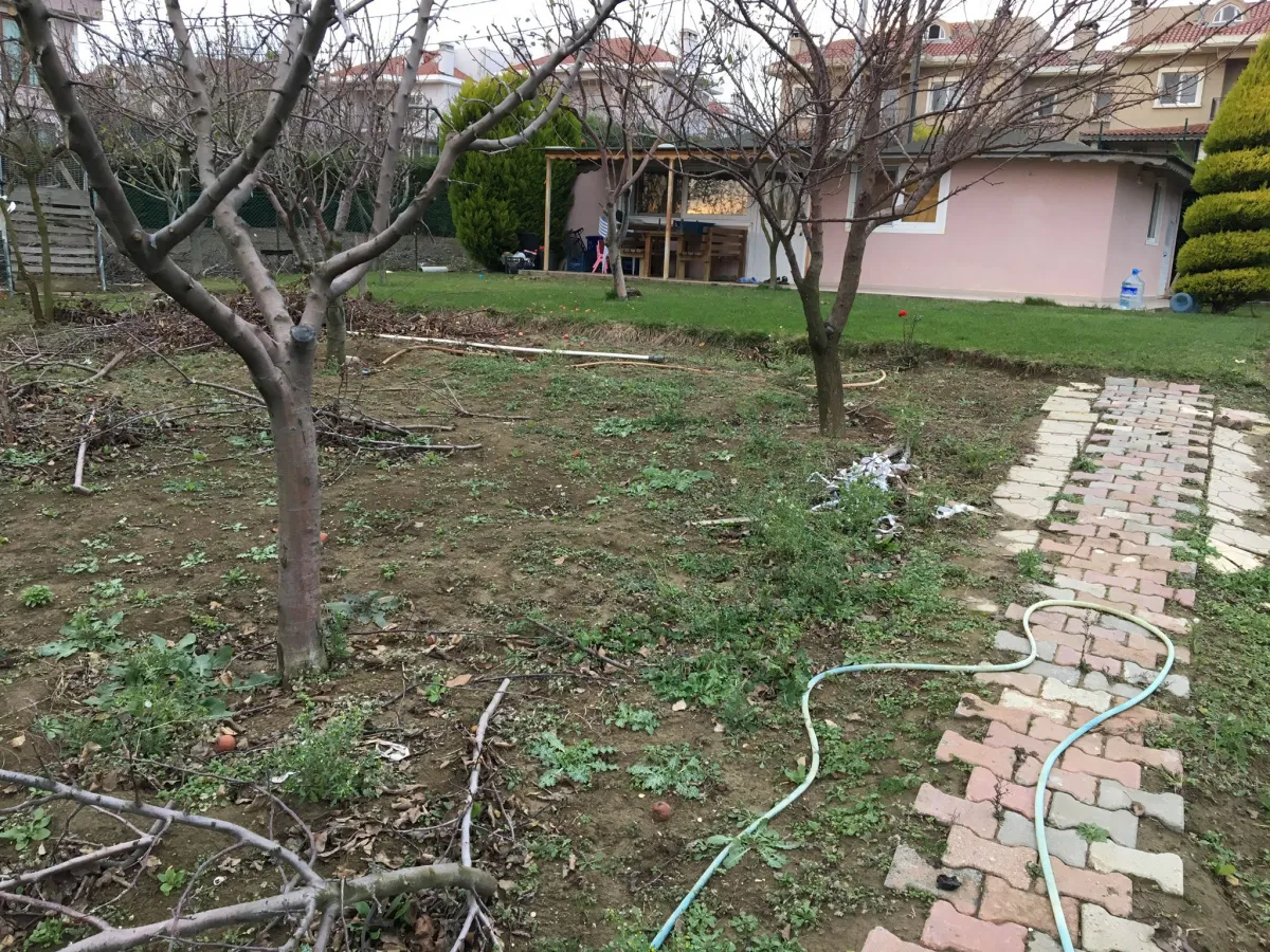 Silivri Ortak&ouml;yde Satılık Villa İmarlı Arsa - Büyük 9