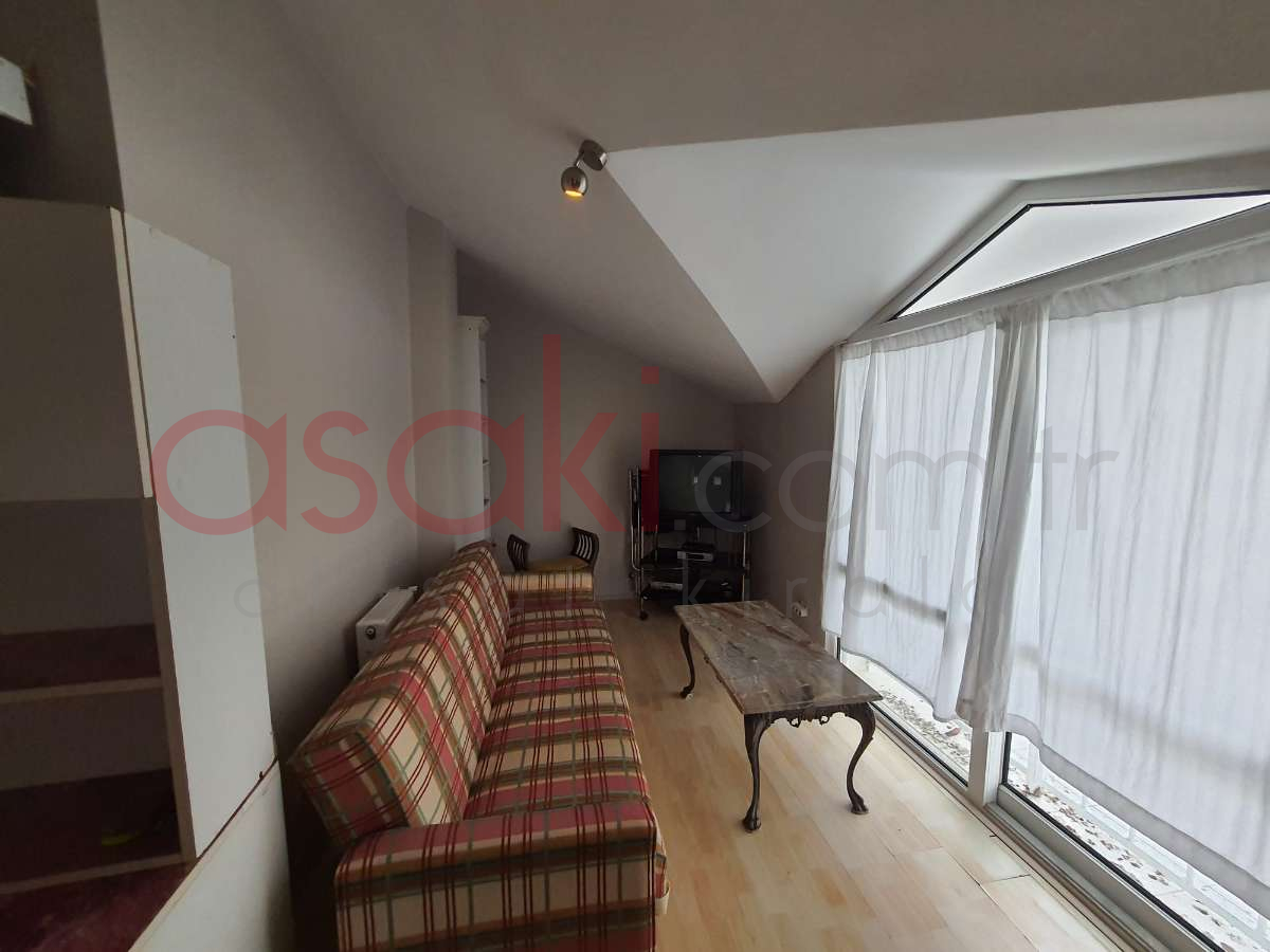 Celaliyede Satılık Mükemmel Manzaralı Triplex Villa - Büyük 21