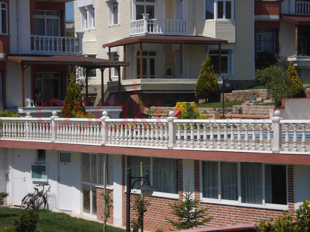 Celaliyede Satılık Mükemmel Manzaralı Triplex Villa - Büyük 28