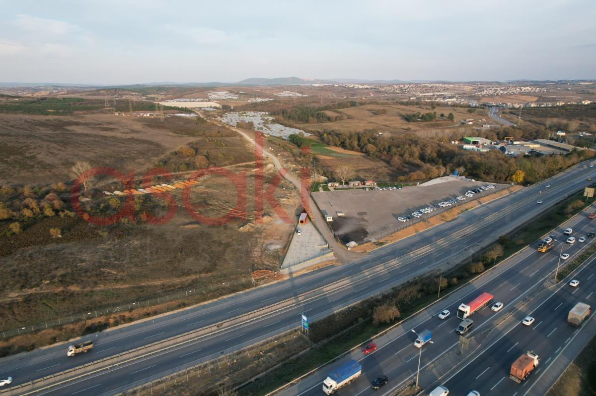 İstanbul Pendikte 700 M2 Ticari + Konuta Uygun Satılık Arsa - Büyük 1
