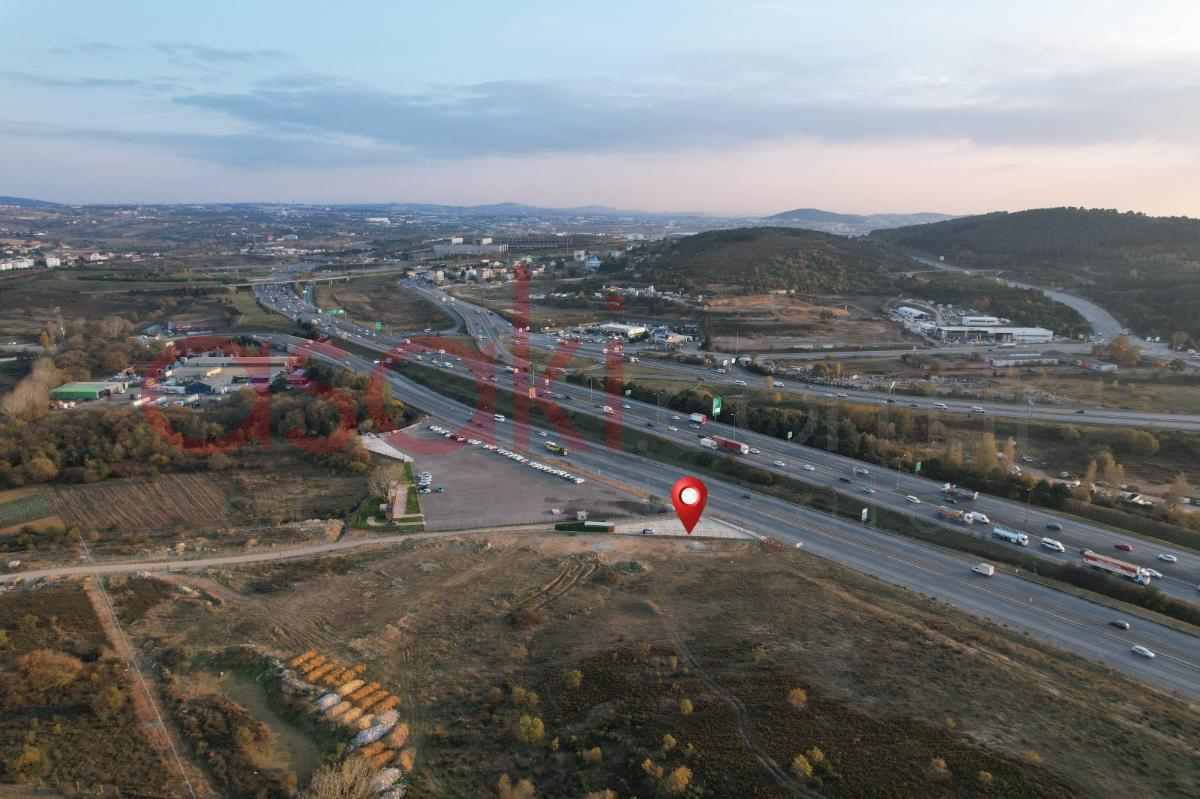 İstanbul Pendikte 700 M2 Ticari + Konuta Uygun Satılık Arsa - Büyük 3
