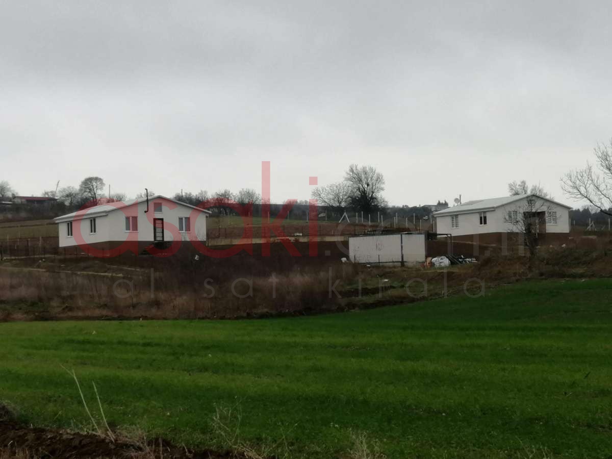 Çorlu Türkgücünde Satılık Tarla + 2 Adet Bağ Evi - Büyük 4