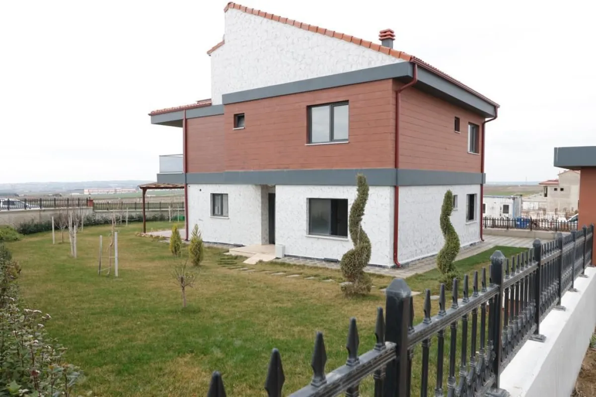 SİLİVRİ BALABANDA SATILIK 7+2 TRİPLEKS - Büyük 3
