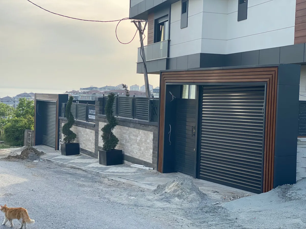 Beylikdüzü Gürpınar'da 2 Adet Satılık villa - Büyük 25