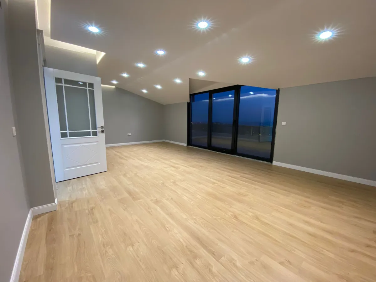 Beylikdüzü Gürpınar'da 2 Adet Satılık villa - Büyük 27