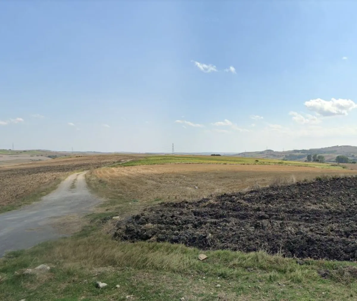 Silivri Sineklide Satılık 12.598 M² Tarla