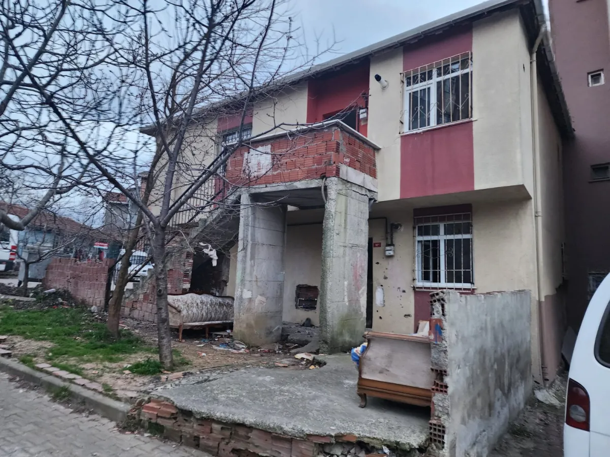 Sultanbeyli Battalgazi Mahallesinde 2 Katlı Satılık Bina - Büyük 11