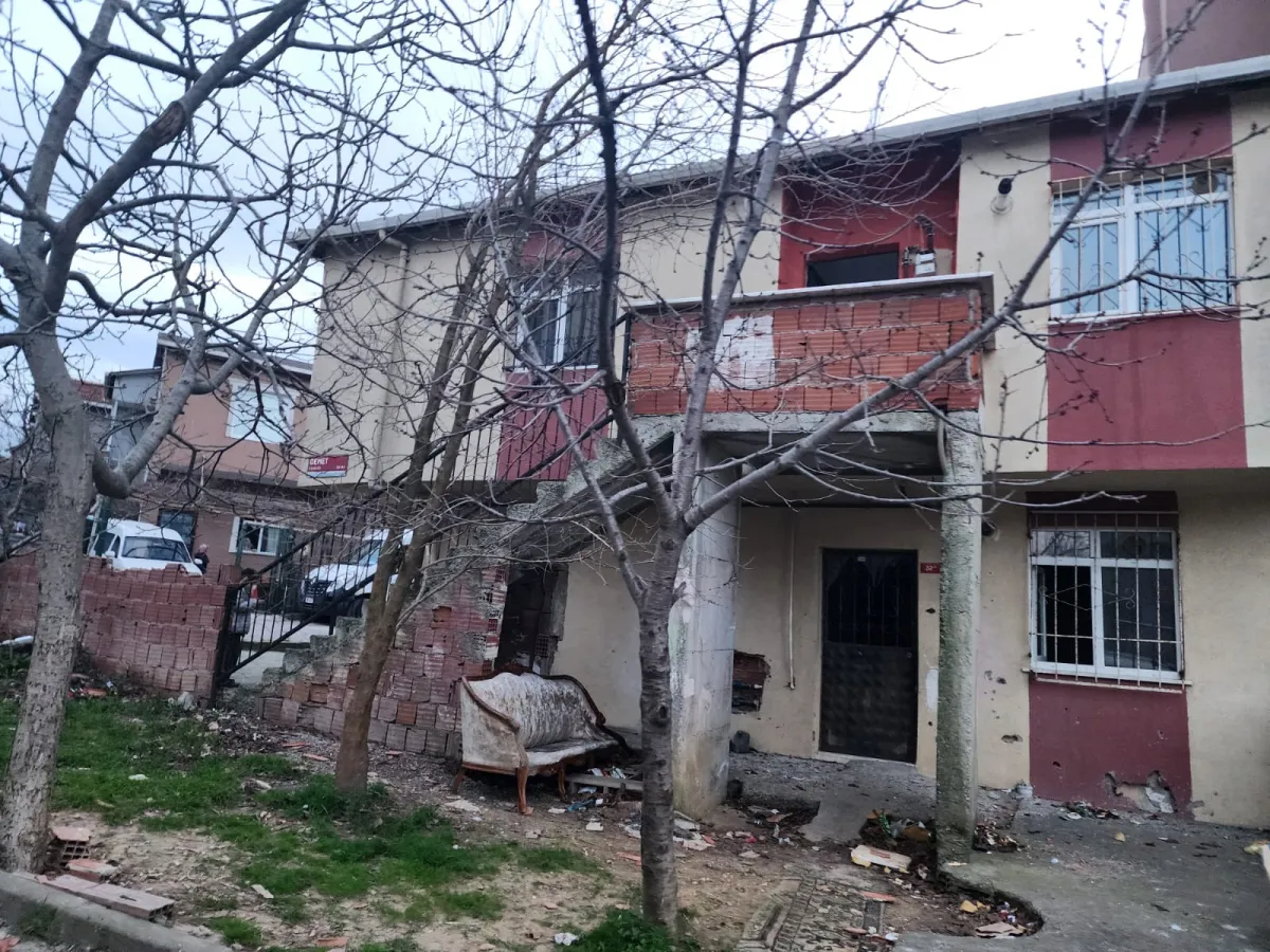 Sultanbeyli Battalgazi Mahallesinde 2 Katlı Satılık Bina - Büyük 12