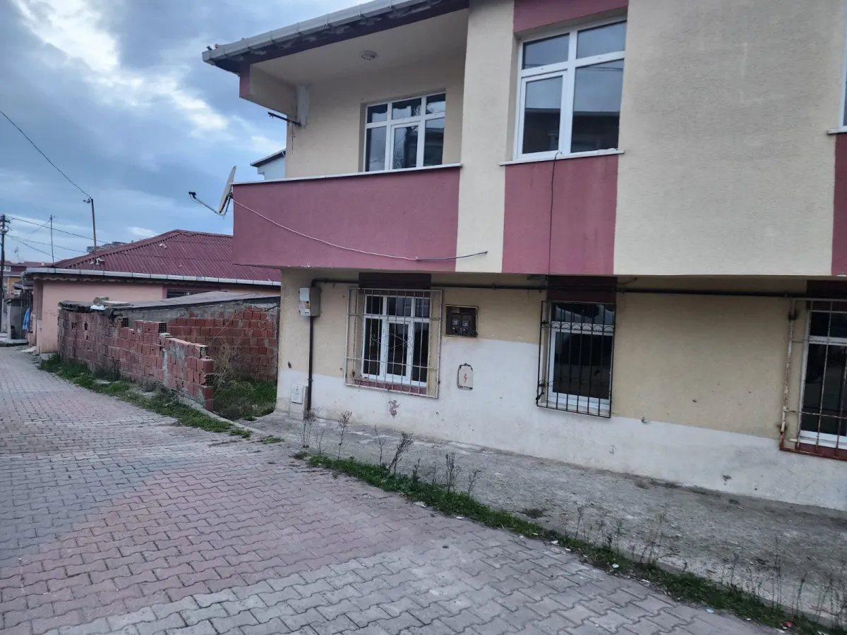 Sultanbeyli Battalgazi Mahallesinde 2 Katlı Satılık Bina - Büyük 20