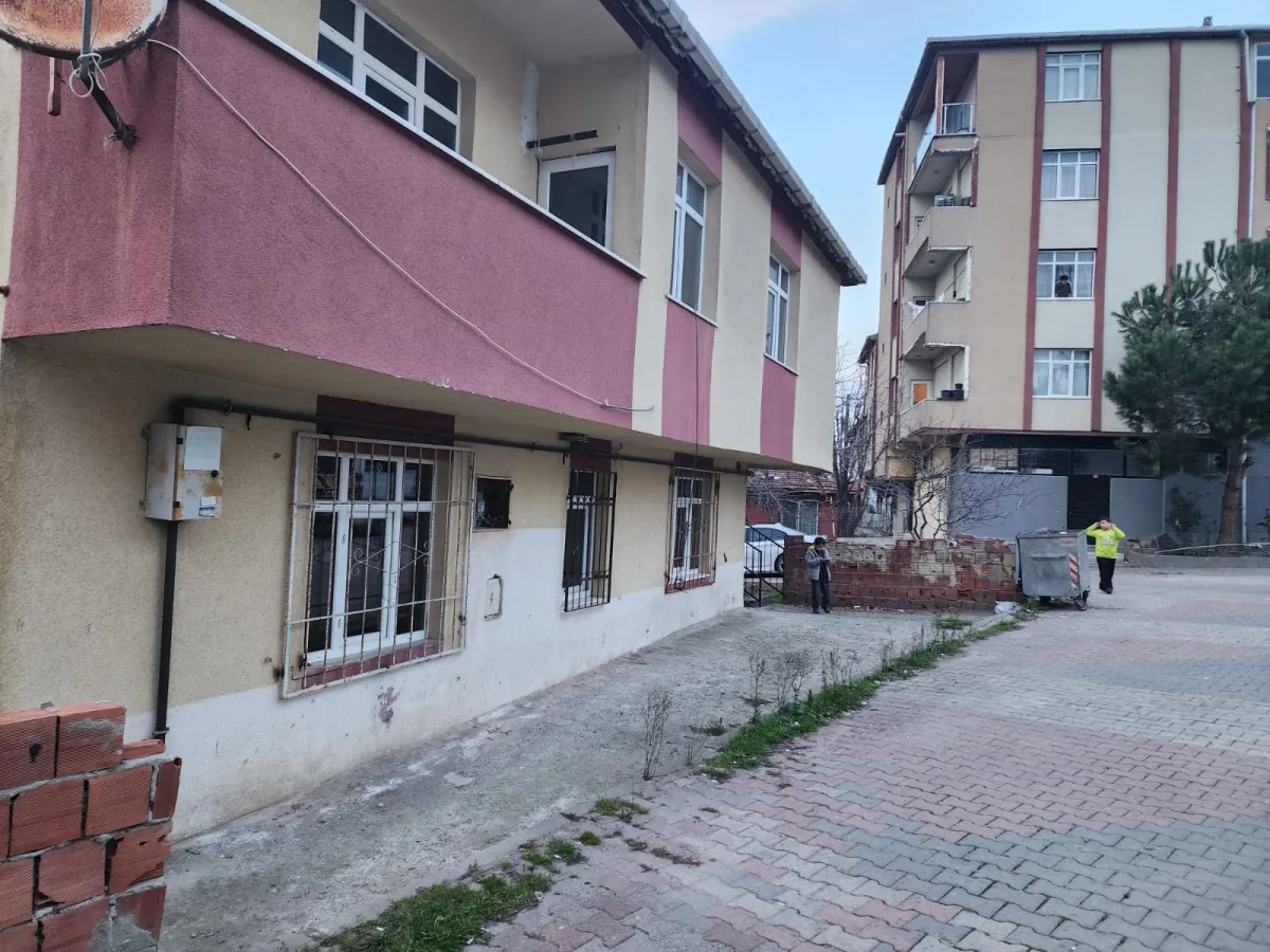 Sultanbeyli Battalgazi Mahallesinde 2 Katlı Satılık Bina - Büyük 21