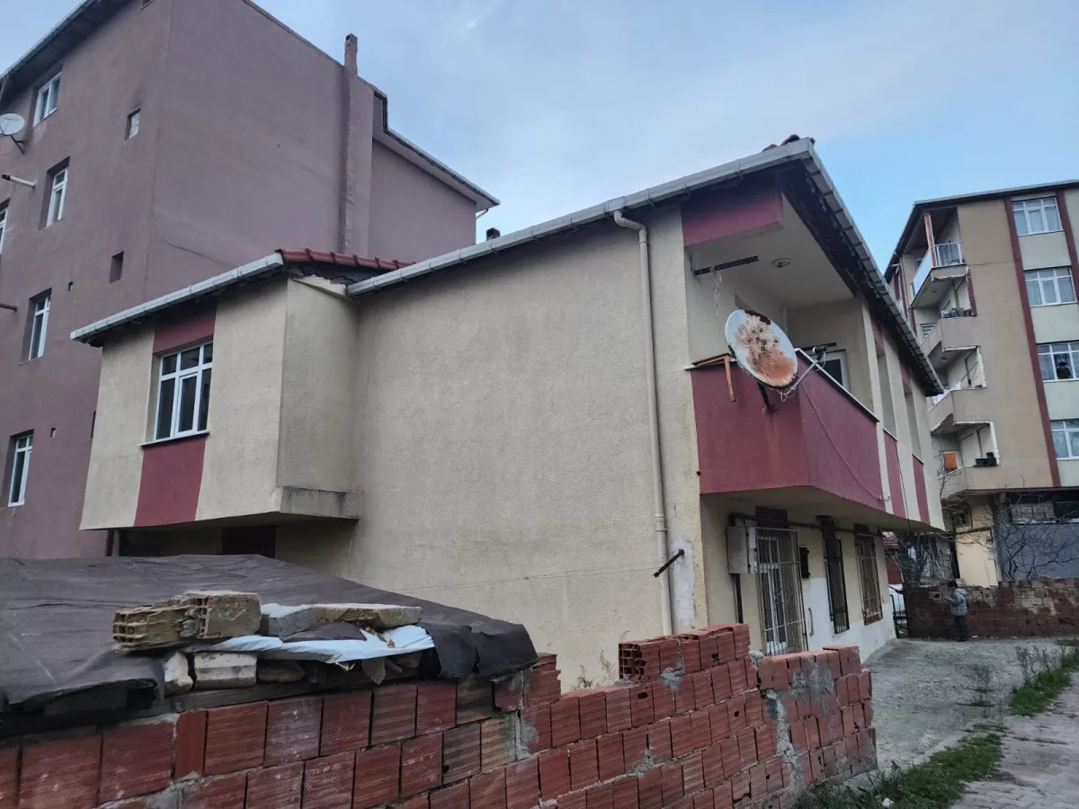 Sultanbeyli Battalgazi Mahallesinde 2 Katlı Satılık Bina - Büyük 22