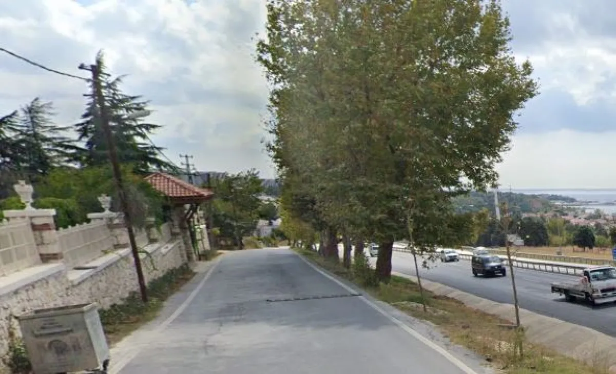 Bahçelievler Mah D100 Yoluna Cephe Satılık Arsa
