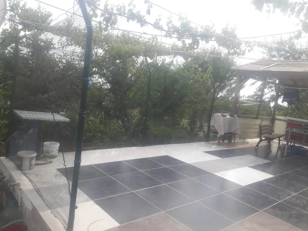 Yeniçiftlikte Satılık Bağ Yeri + Prefabrik - Büyük 1