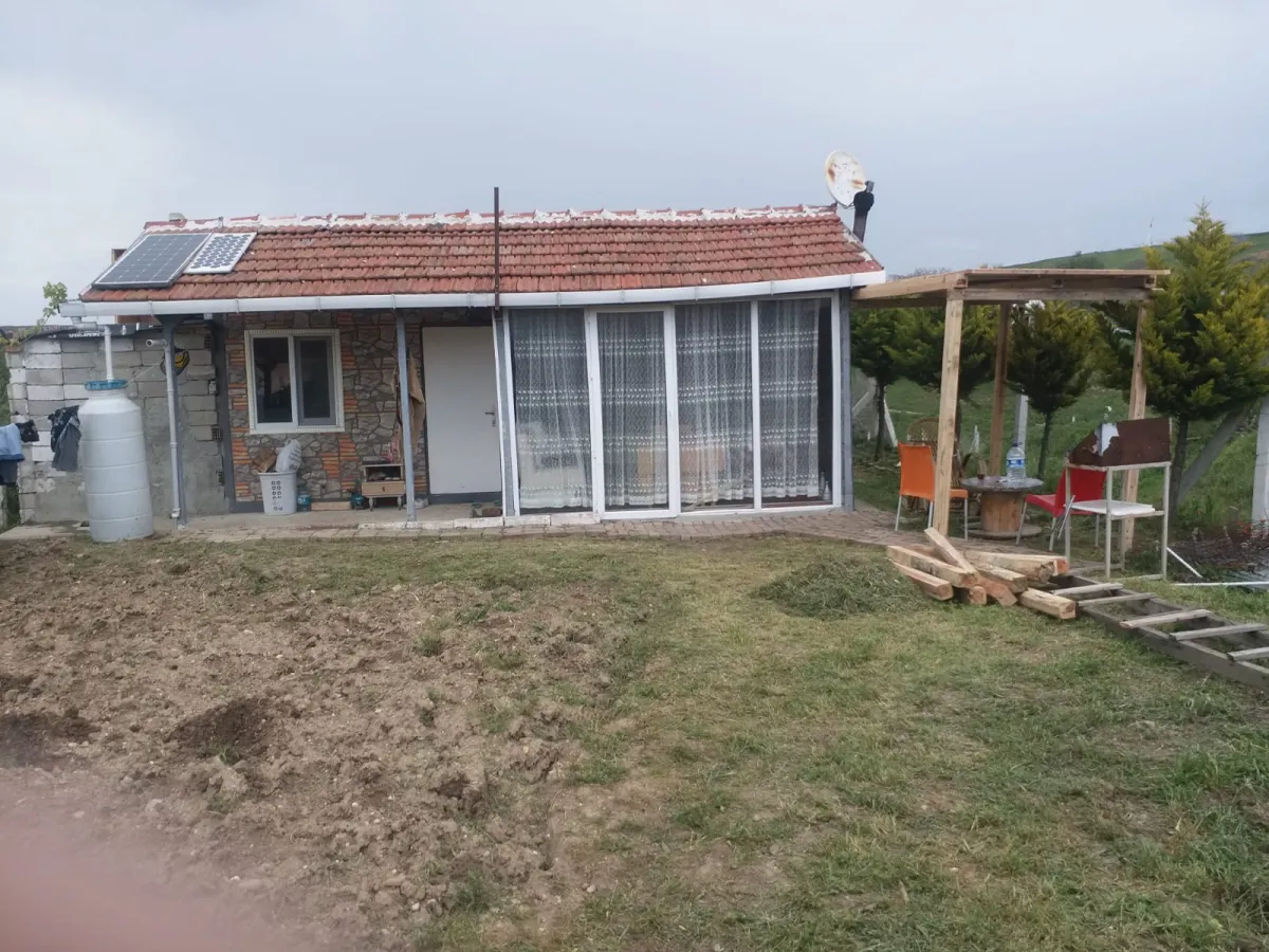 Değirmenköyde Satılık Tarla ve Satılık Prefabrik - Büyük 1