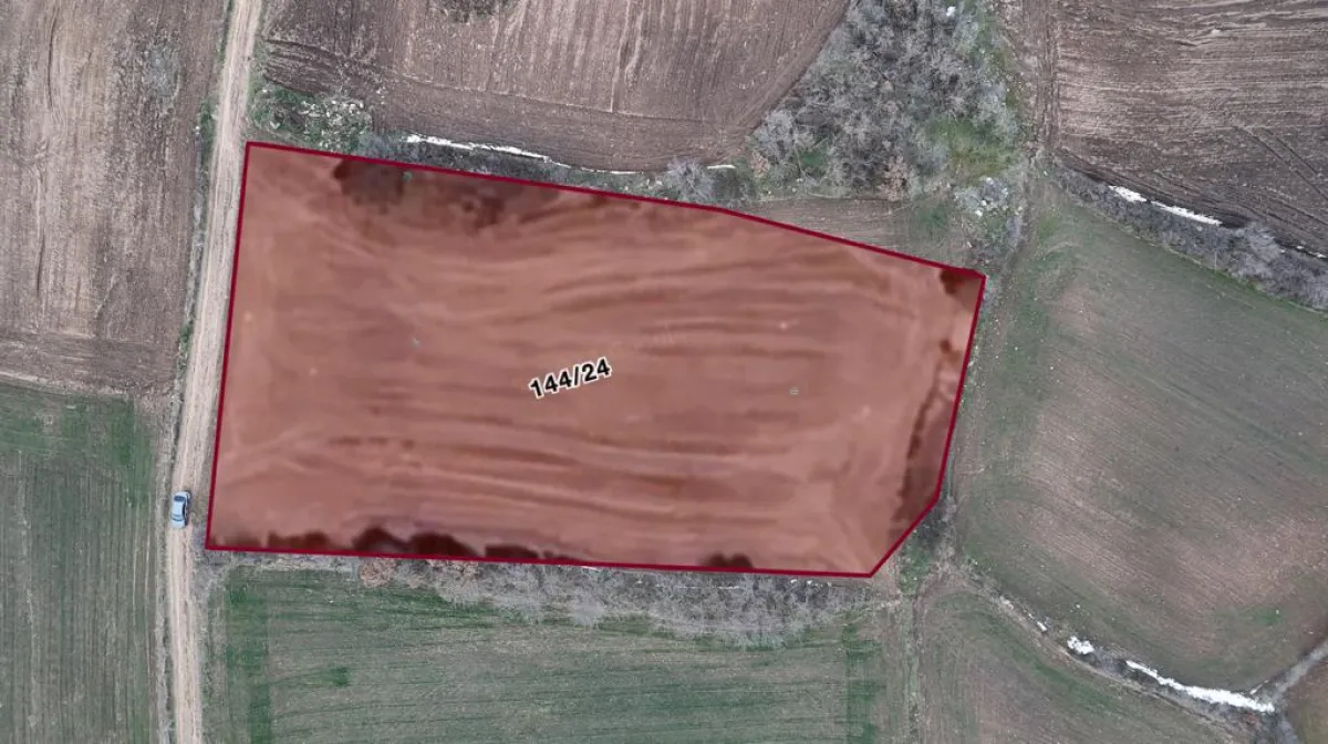 Edirne Lalapaşa Küçünlü'de Tek Tapu Tarla Araç Takası Olur - Büyük 3