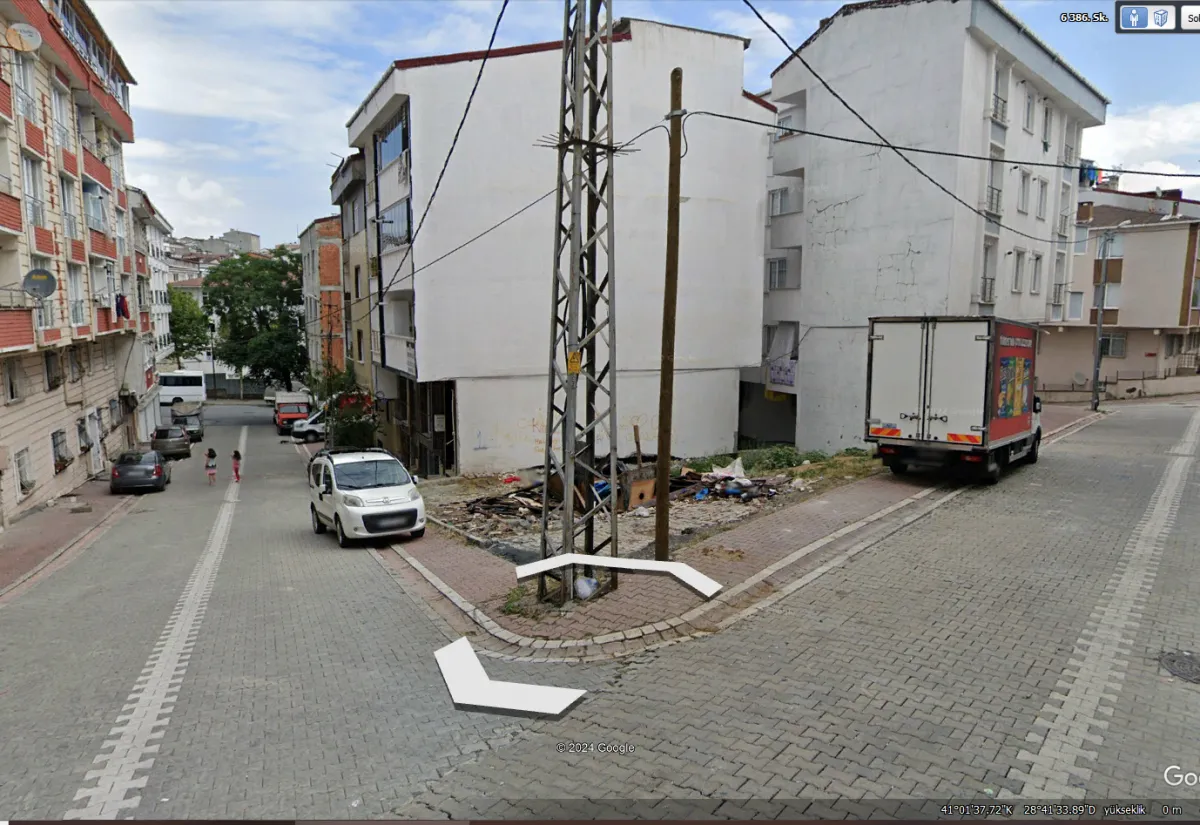 ESENYURTA ÇİFT DAİRELİK SATILIK ARSA - Büyük 1