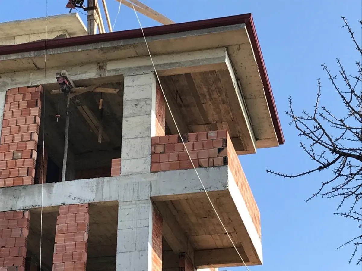 Edirne Enez'de Acil 4.5 Katlı Kaba İnşaatı Bitmiş Bina - Büyük 3