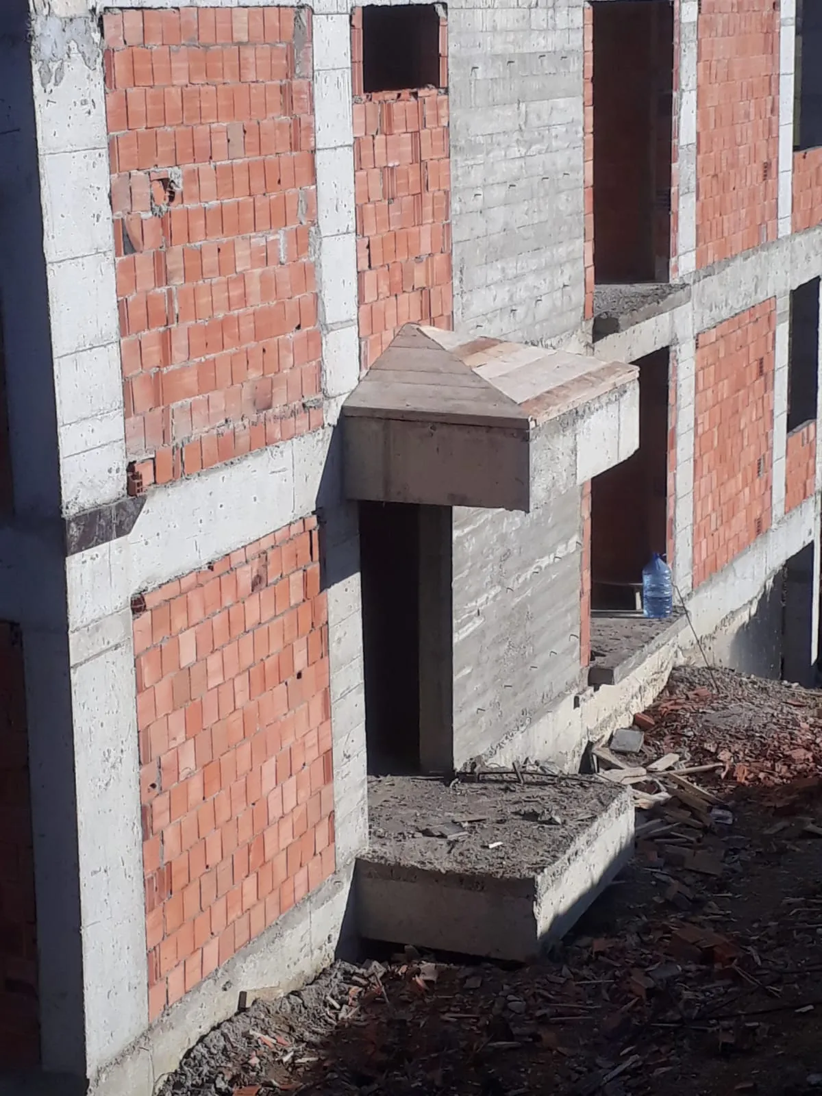 Edirne Enez'de Acil 4.5 Katlı Kaba İnşaatı Bitmiş Bina - Büyük 5