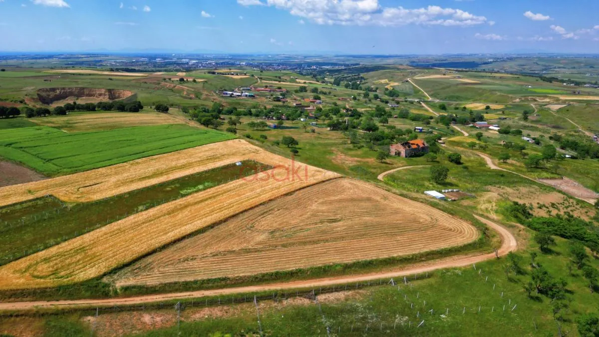 Yola Cephe Ara&ccedil; İle Takasa A&ccedil;ık Satılık Tarla - Büyük 3
