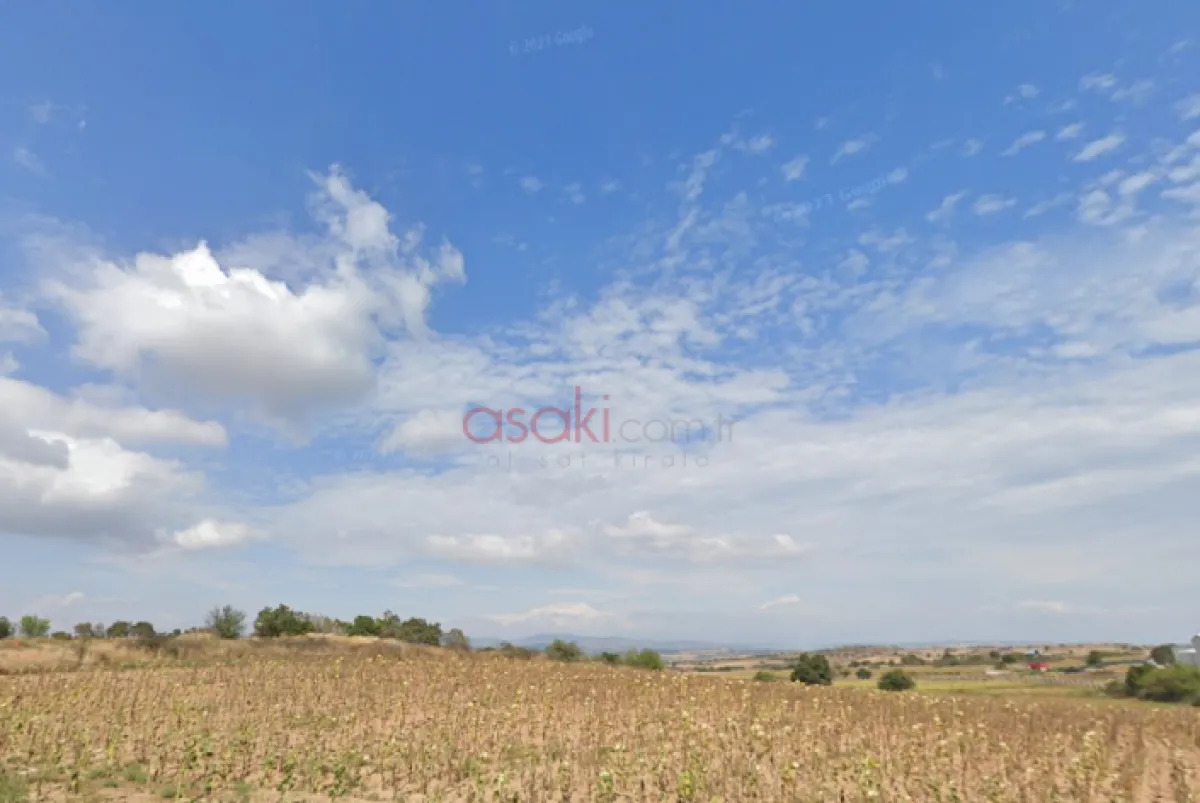 Satılık 8.225 M&sup2; &Ccedil;iftliğe Uygun Tarla