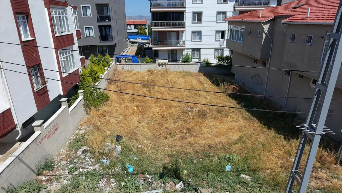 4 Kat İmarlı 372 M&sup2; Satılık Arsa - Büyük 5
