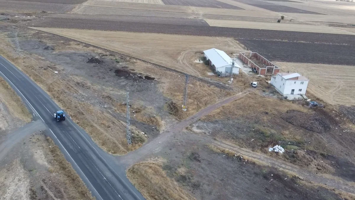 Her Türlü Hayvancılık Yapımına Uygun Satılık Çiftlik - Büyük 9