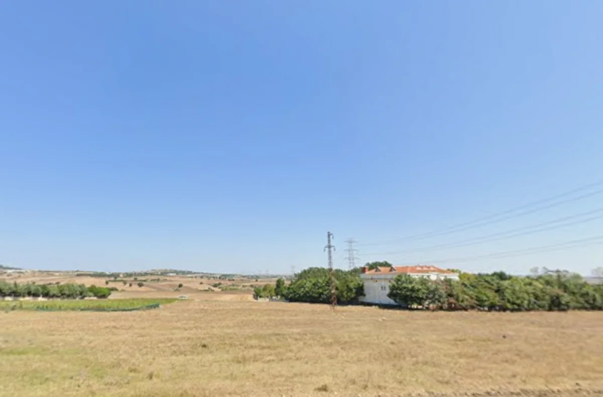 Seymende 10.395 M² Satılık Tarla