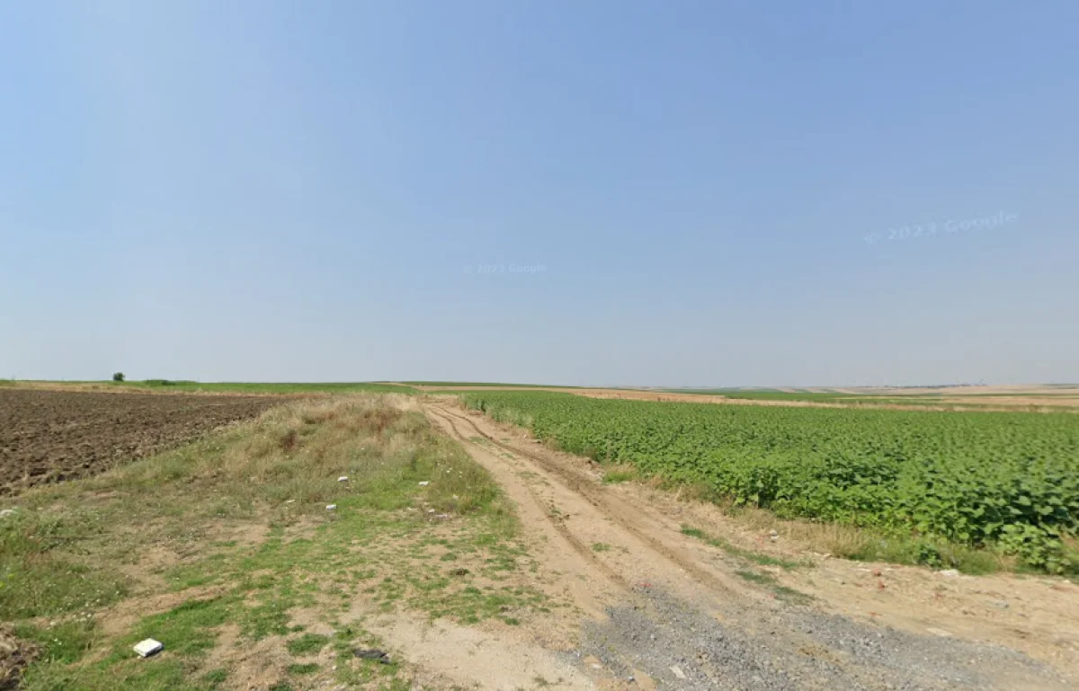 Degirmenköyde Yola Cephe Satılık Tarla