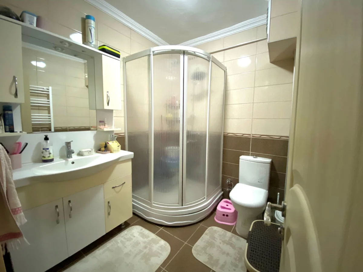 Denize Y&uuml;r&uuml;me Mesafesinde 5+1 Satılık Tripleks Villa - Büyük 3