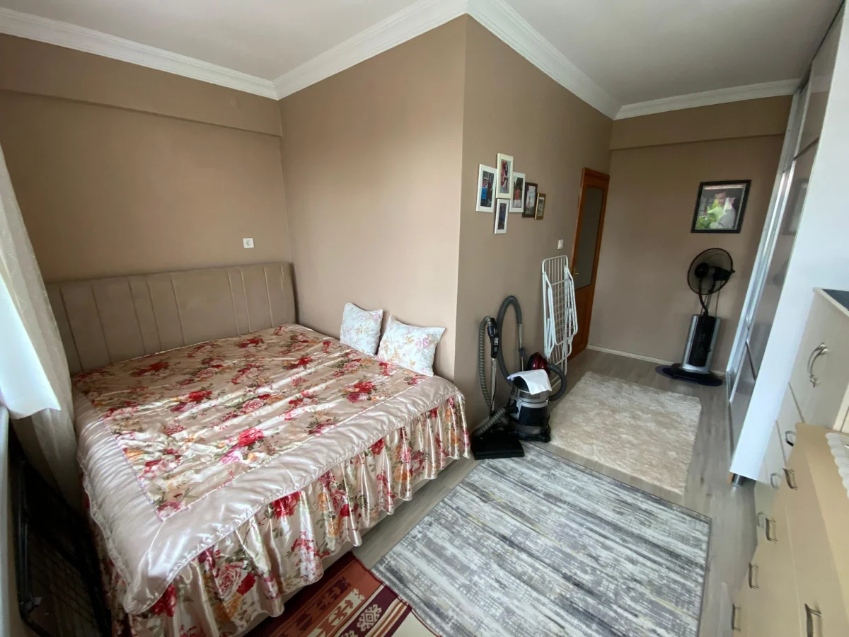 Denize Y&uuml;r&uuml;me Mesafesinde 5+1 Satılık Tripleks Villa - Büyük 7