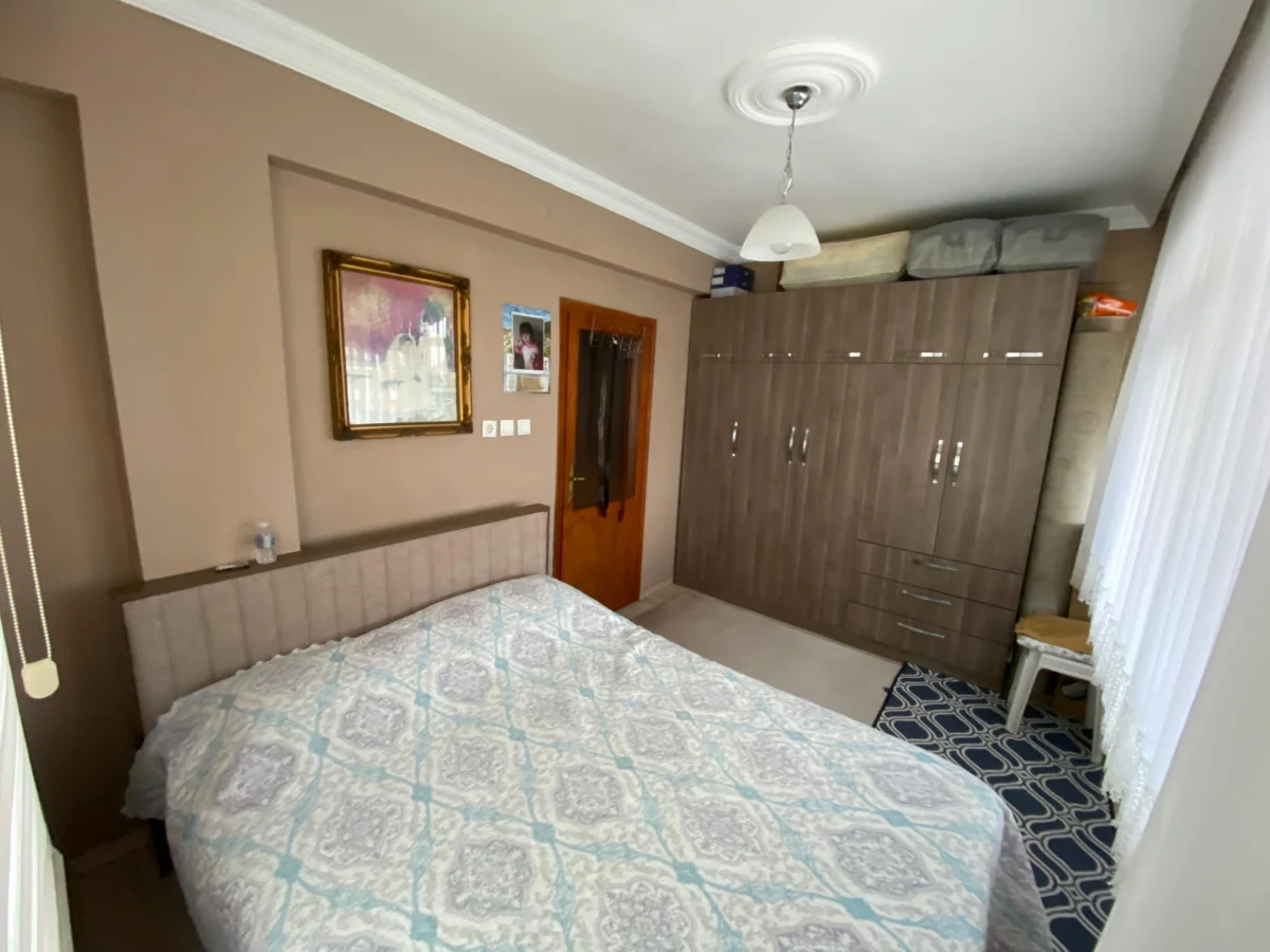 Denize Y&uuml;r&uuml;me Mesafesinde 5+1 Satılık Tripleks Villa - Büyük 13