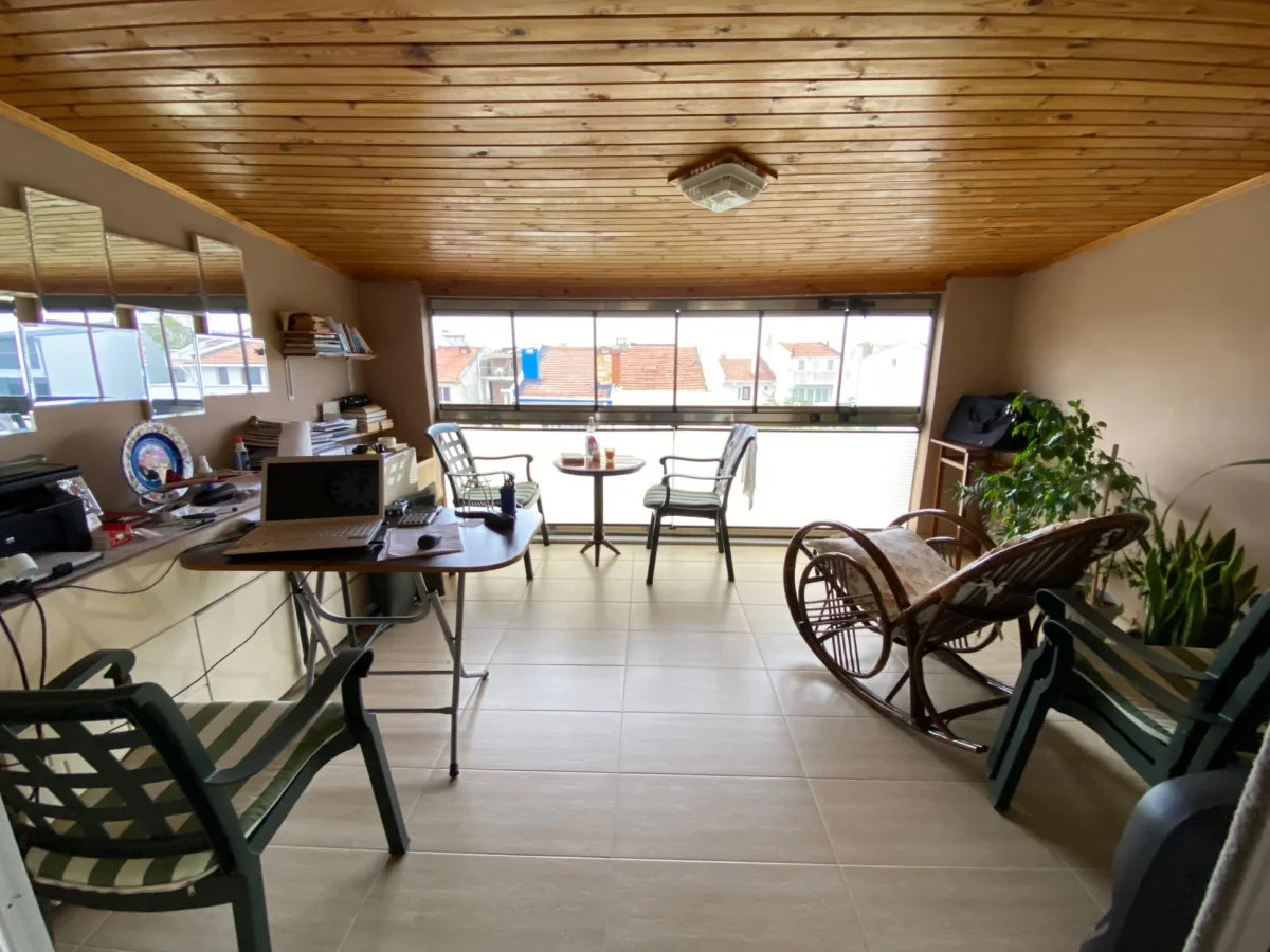 Denize Y&uuml;r&uuml;me Mesafesinde 5+1 Satılık Tripleks Villa - Büyük 29