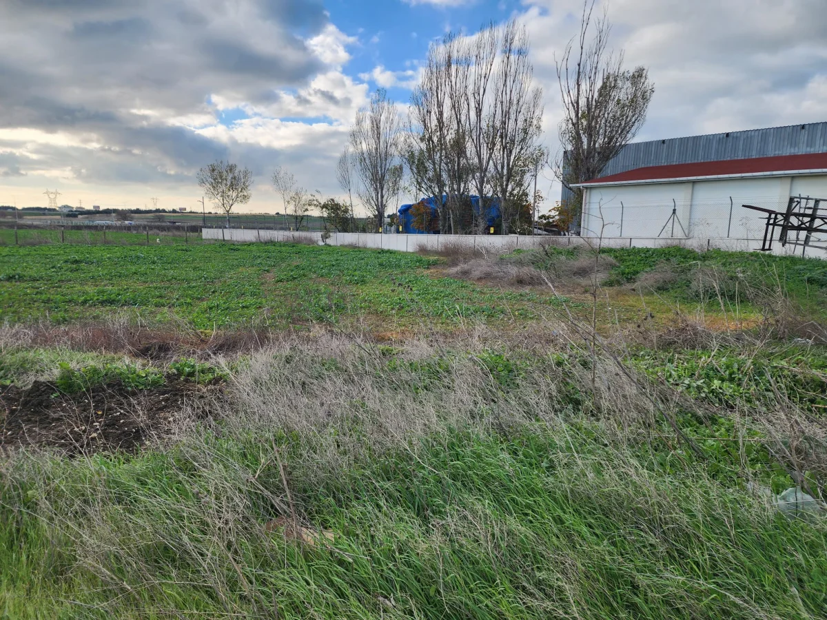 Silivri Kavaklı''da Ana Yola Cephe Satılık Arsa - Büyük 6
