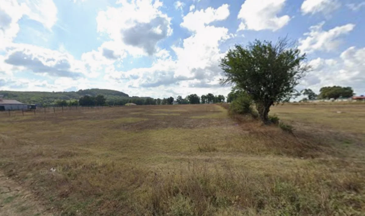 &Ccedil;atalca'da Yerleşim İ&ccedil;erisinde 9.548 M&sup2; Satılık Tarla