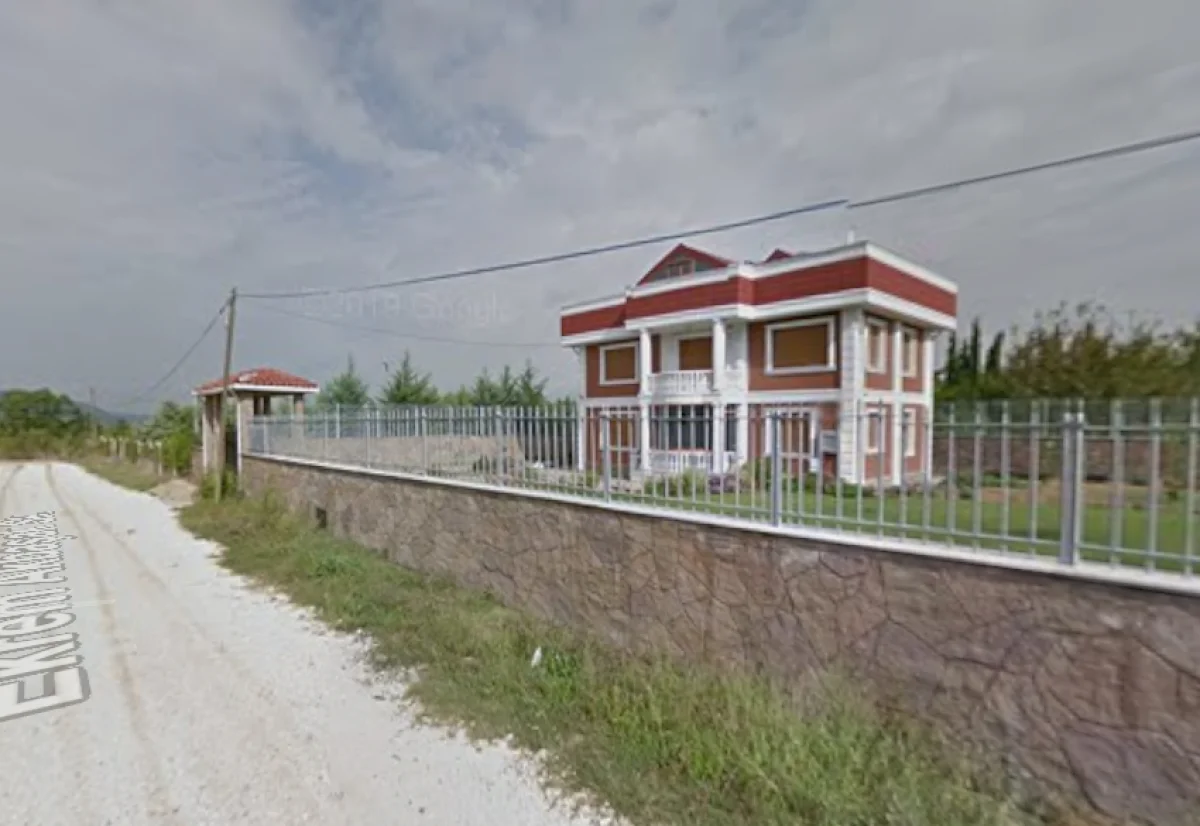 &Ccedil;atalca'da 1.353 M&sup2; Villa İmarlı Satılık Arsa