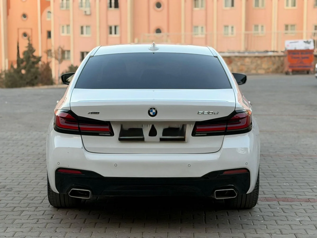 Takasa Uygun 520d xDrive - Büyük 9