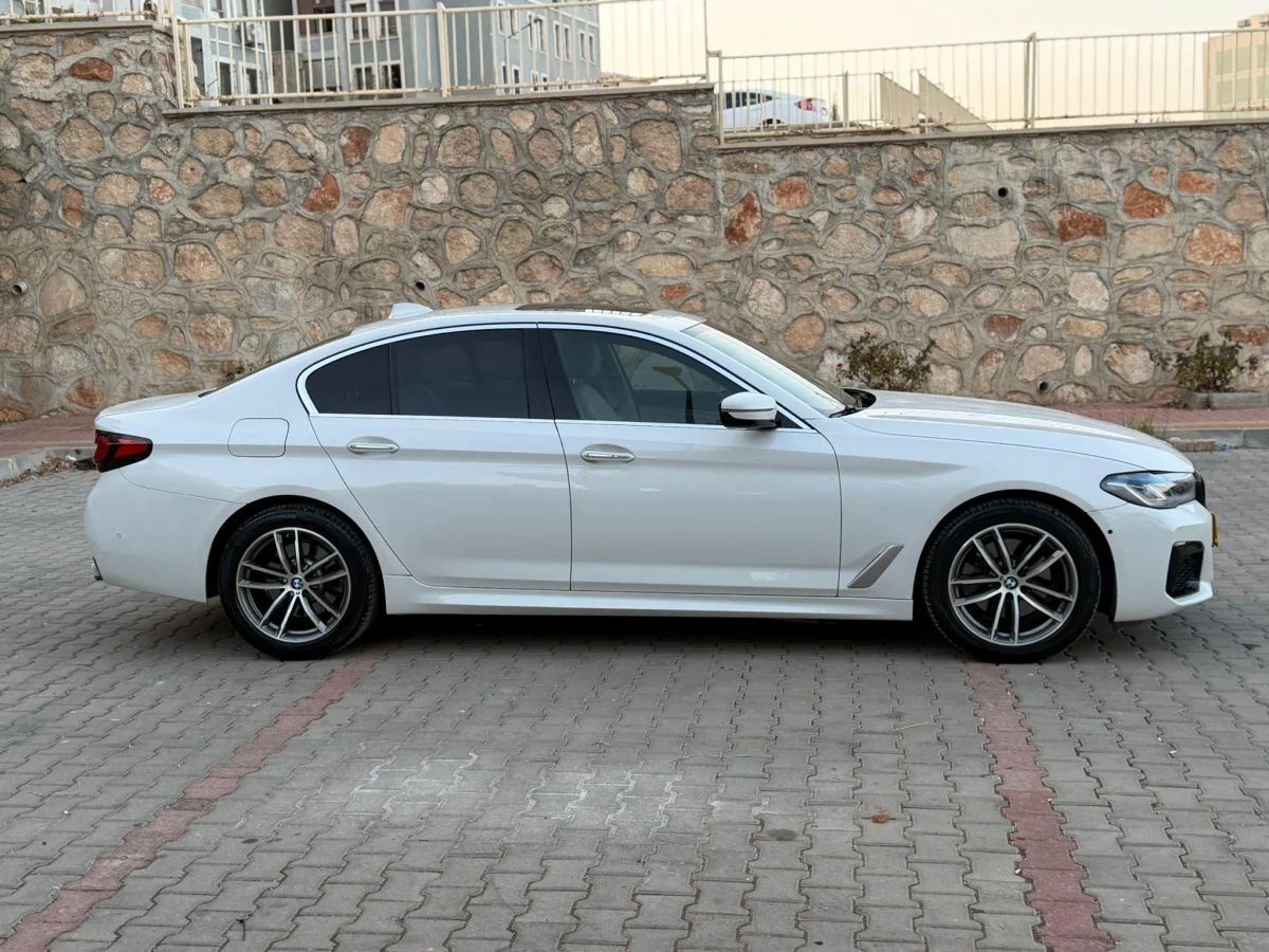 Takasa Uygun 520d xDrive - Büyük 11