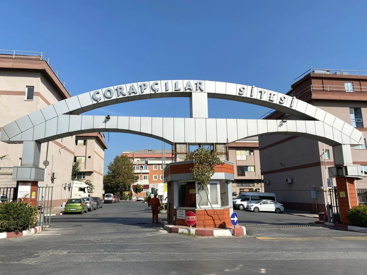 &Ccedil;orap&ccedil;ılar Sitesinde Satılık Fabrika - Büyük 8