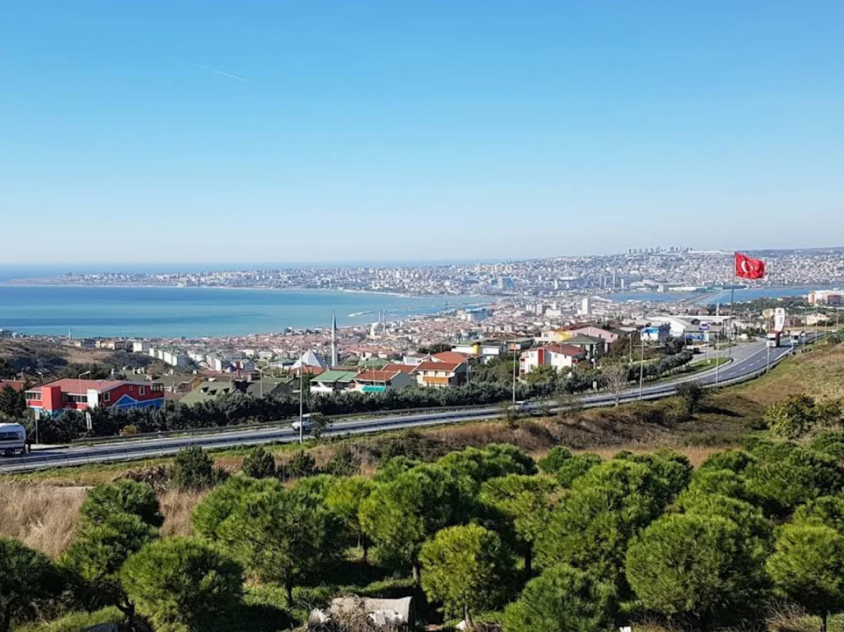 B&uuml;y&uuml;k&ccedil;ekmece Merkez'de 107.671 M&sup2; Satılık Arsa